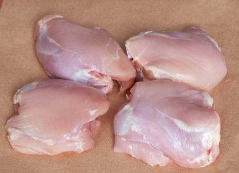 CHICKEN THIGH NO SKIN BONE IN 