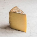 [010G] COW CHEESE CANTAL SALERS MILK MATURED